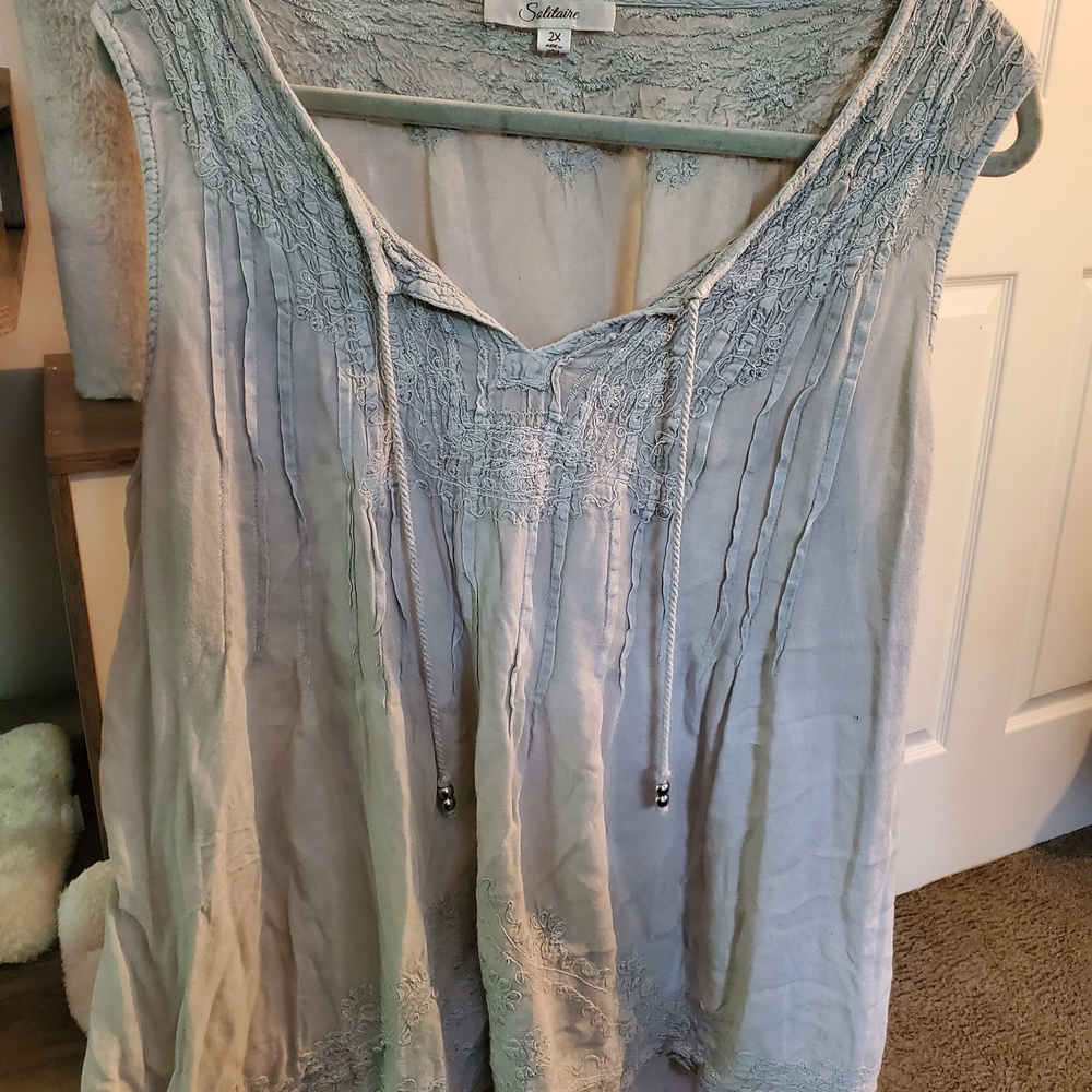 Solitaire Light Gray Lace Blouse